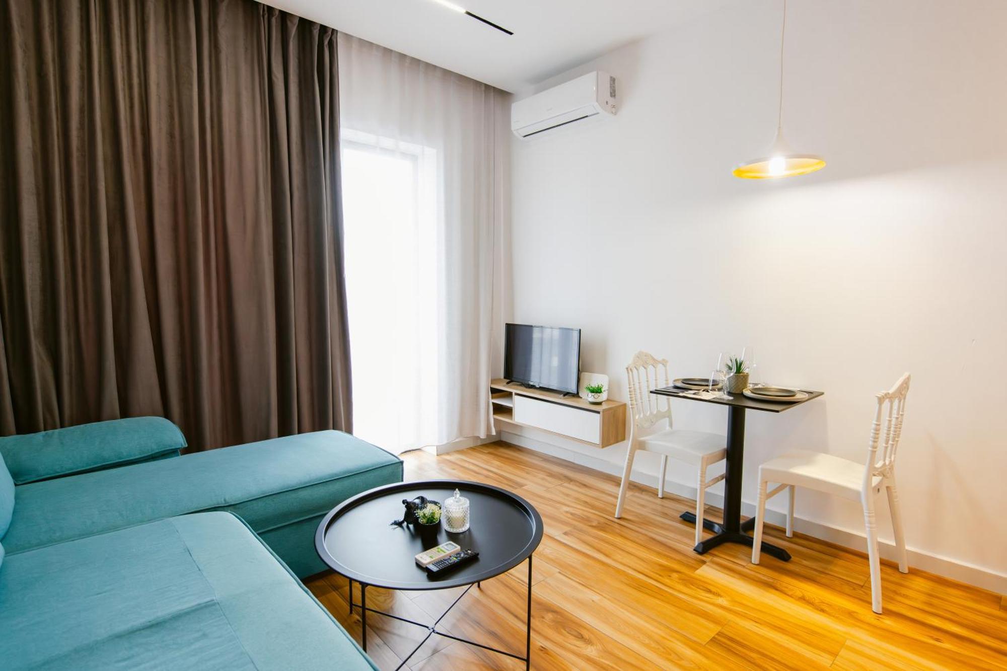 Durres Str Modern Apartments - The Nest Tirana Extérieur photo