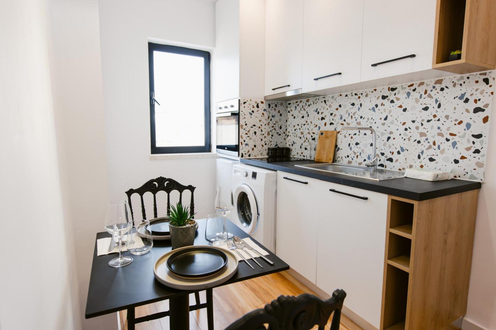 Durres Str Modern Apartments - The Nest Tirana Extérieur photo